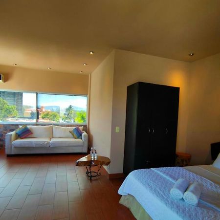 La Zona Hostel San Salvador Esterno foto