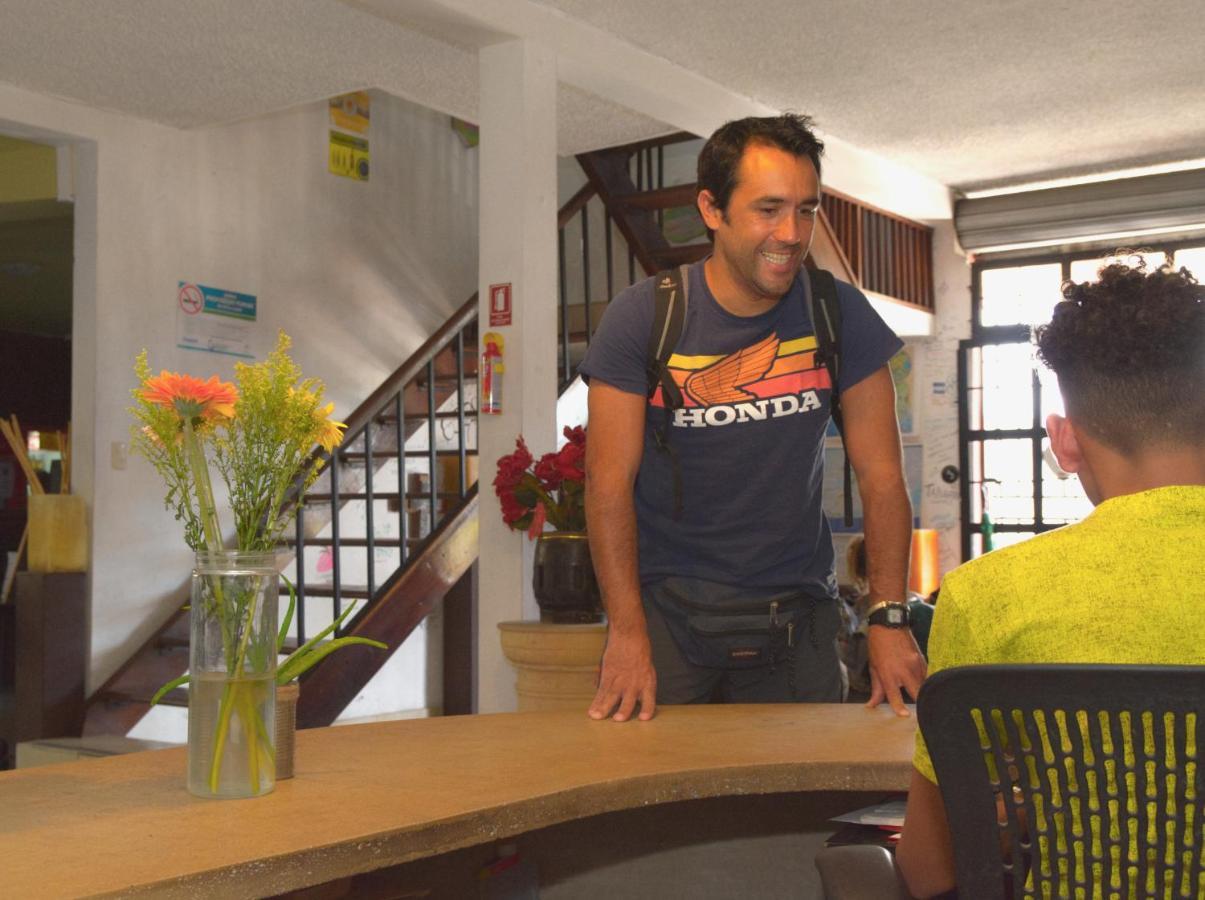 La Zona Hostel San Salvador Esterno foto